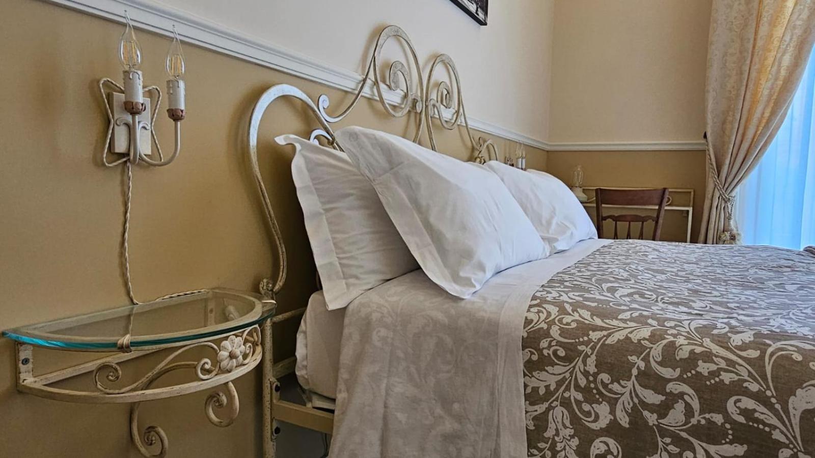 Bellini Inn Deluxe Catánia Buitenkant foto